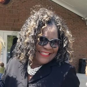 Meet your Posher, Winifred